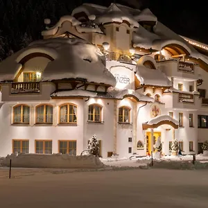 Tanzer 3*, Ischgl Oostenrijk