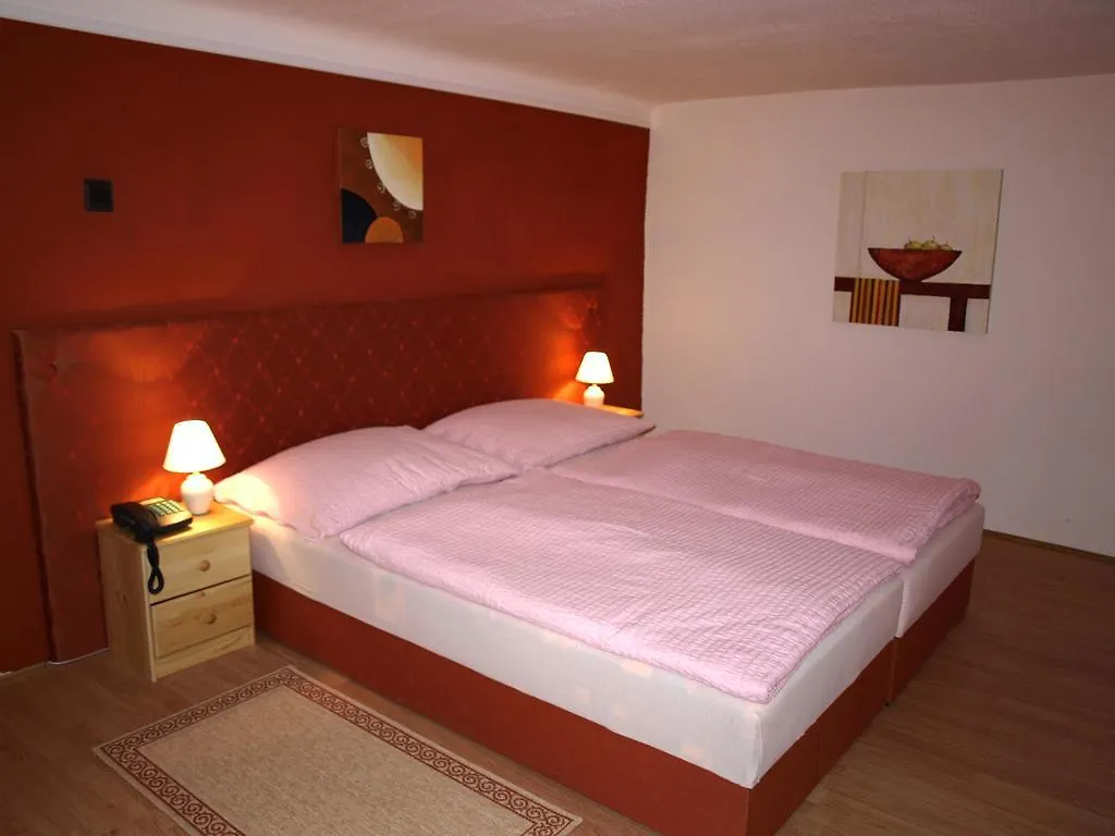 וינה Hotel Liechtenstein Apartments II 2*,