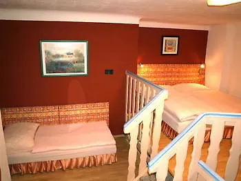 וינה Hotel Liechtenstein Apartments II 2*,